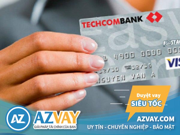 Ngân hàng Techcombank hỗ trợ khách hàng làm thẻ tín dụng online